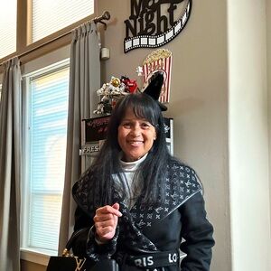 Meet your Posher, Dori